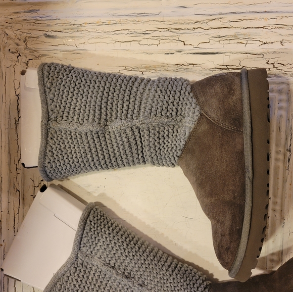 Ugg Shaina Knit Cuffed Boots 1911 - Picture 10 of 12